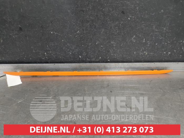 Toyota Aygo X Bumperlijst midden-voor O562938