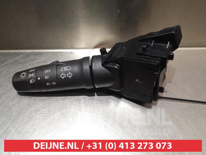 Nissan Primera Licht Schalter O306784