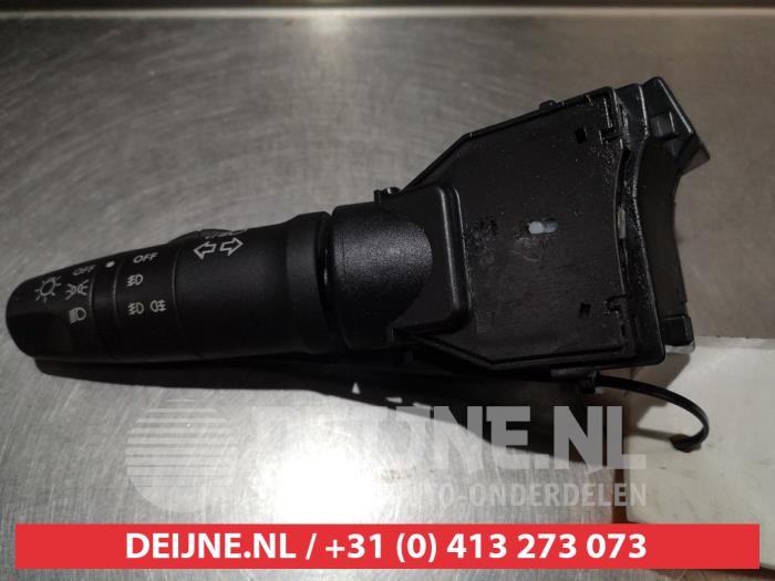Nissan Primera Light switch O306785