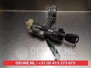 Hyundai Getz Ignition lock + key O334851 photo 2