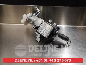 Suzuki Ignis Ignition lock + key O335778 photo 2
