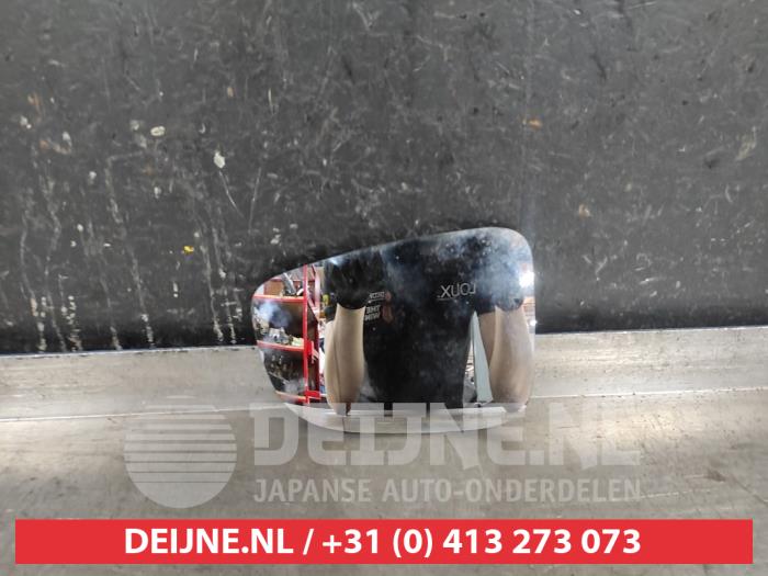 Mazda 2 Spiegelglas links O563044