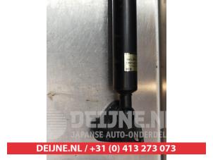 Mitsubishi Grandis Gasdemper rechts-achter O295185 foto 3