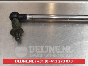 Mitsubishi Grandis Gasdemper rechts-achter O295185 foto 2