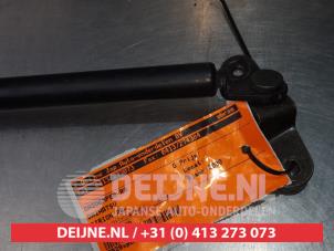 Daihatsu Sirion Gasdemper rechts-achter O295299 foto 3