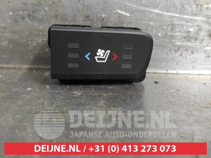 Kia Sorento Sitzheizung Schalter O563099