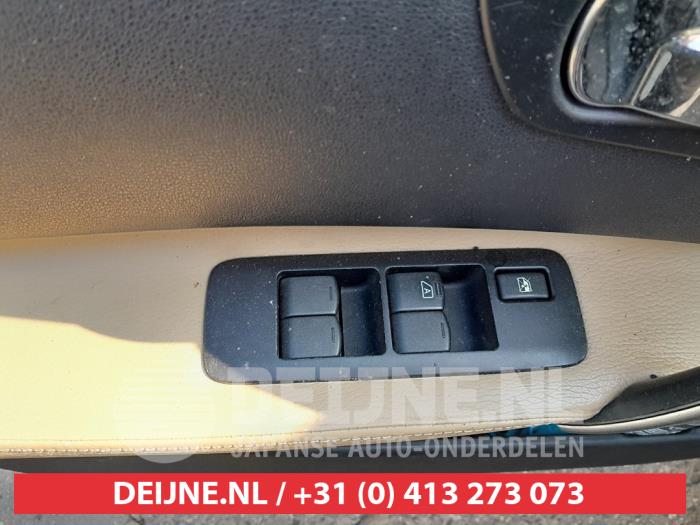 Nissan Qashqai+2 Kombischalter Fenster O563107