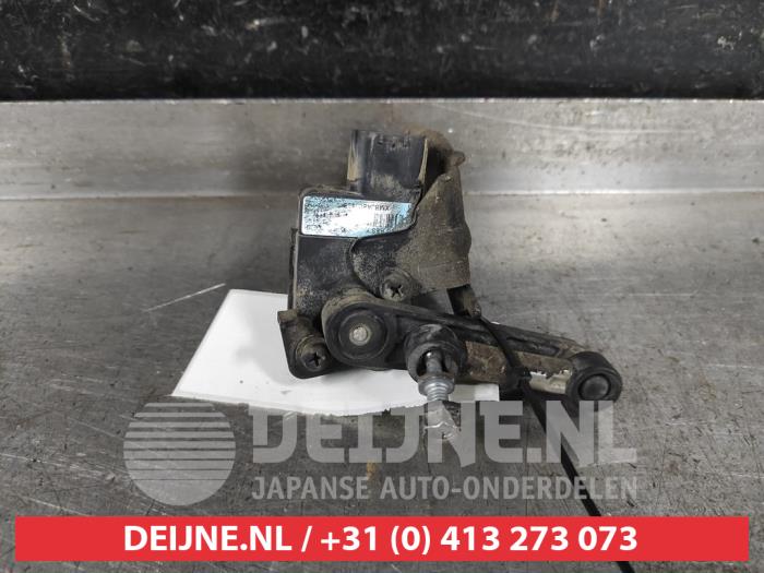 Kia Sorento Xenon height adjustment O563155