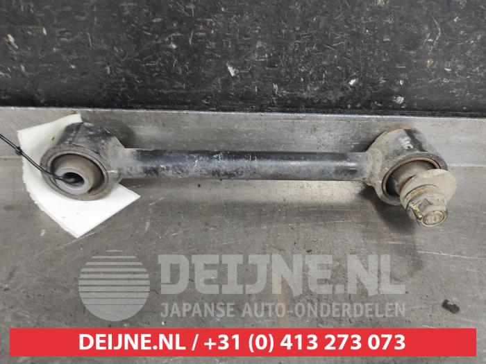 Kia Sorento Rear wishbone, right O563174