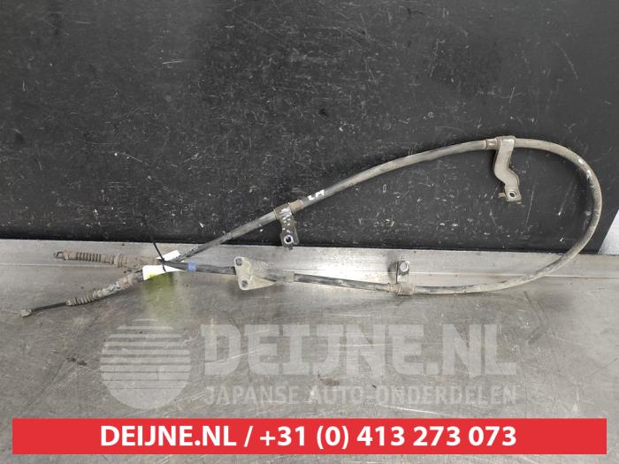 Gebruikte Handrem Kabel Kia Sorento Prijs € 35,00 Margeregeling aangeboden door V.Deijne Jap.Auto-onderdelen BV