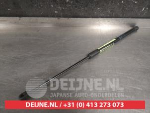 Mazda 3 Gasdämpfer links hinten O293615 foto 2