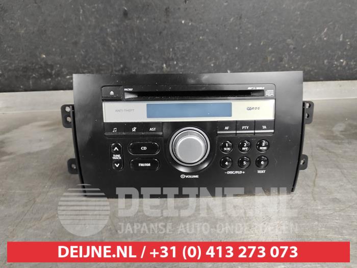 Suzuki SX-4 Radio O563417