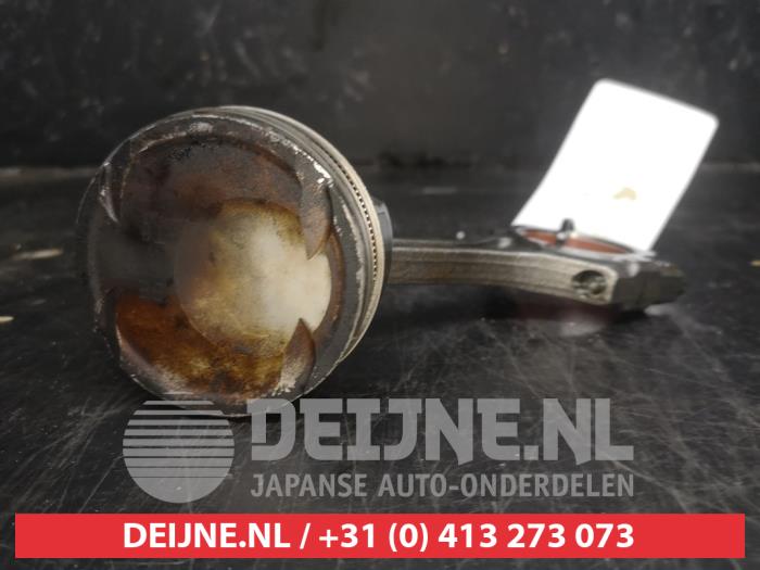 Gebruikte Zuiger Kia Sportage (QL) 1.6 T-GDI 16V 4x2 Prijs € 50,00 Margeregeling aangeboden door V.Deijne Jap.Auto-onderdelen BV