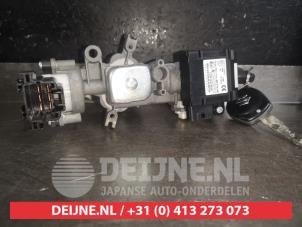 Suzuki Celerio Ignition lock + key O563498 photo 3