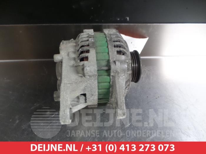 Gebruikte Dynamo Kia Sportage (K0) 2.0 16V 4x4 Prijs € 25,00 Margeregeling aangeboden door V.Deijne Jap.Auto-onderdelen BV