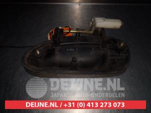 Mazda 323F Türgriff 4-türig rechts hinten O291935 foto 2
