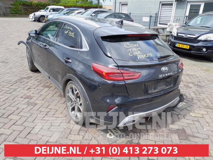 Kia XCeed Heckklappenreflektor links O563647