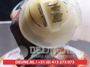 Honda CRX Ruitenwissermotor voor O349041 foto 3