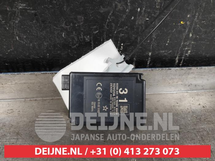 Toyota Auris Bandenspanning module O563730
