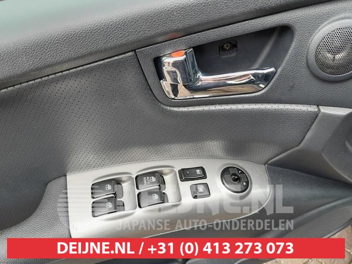 Kia Sportage Combischakelaar ramen O563751