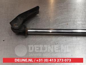 Mazda Premacy Rear gas strut, left O293590 photo 2