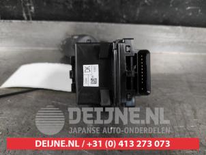 Mazda 2 Light switch O563848 photo 2