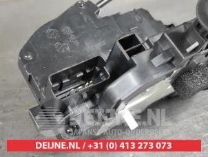 Hyundai Santafe Deurslot Mechaniek 4Deurs rechts-achter O9990008340 foto 4