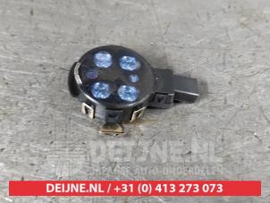 Gebruikte Regensensor Hyundai i20 (BC3) 1.0 T-GDI 100 12V Prijs € 25,00 Margeregeling aangeboden door V.Deijne Jap.Auto-onderdelen BV