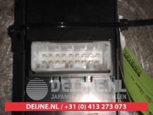 Hyundai I20 Multi-functional window switch O564884 photo 3