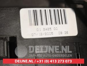 Mazda 2 Ruitenwis Schakelaar O565019 foto 3