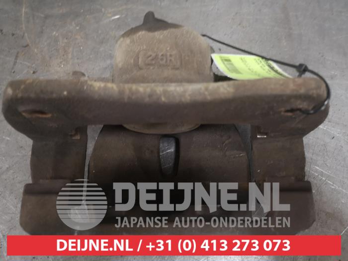 Toyota Prius Plus Remklauw (Tang) rechts-voor O565225