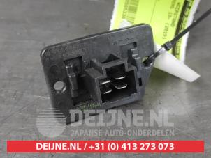 Kia Carens Kachel Weerstand O565336 foto 2
