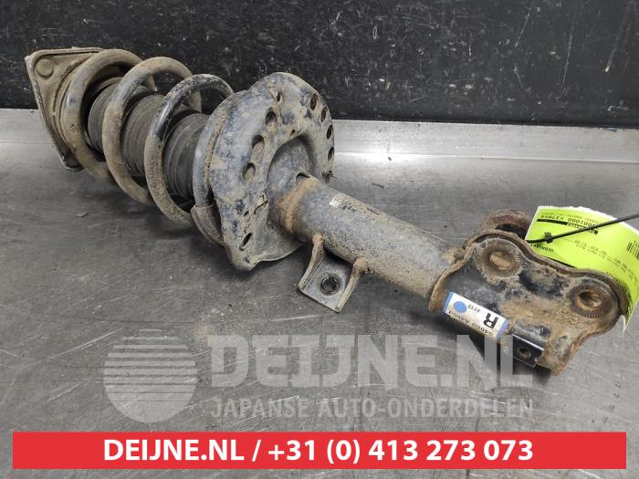 Kia Carens Schokdemperpoot rechts-voor O565371