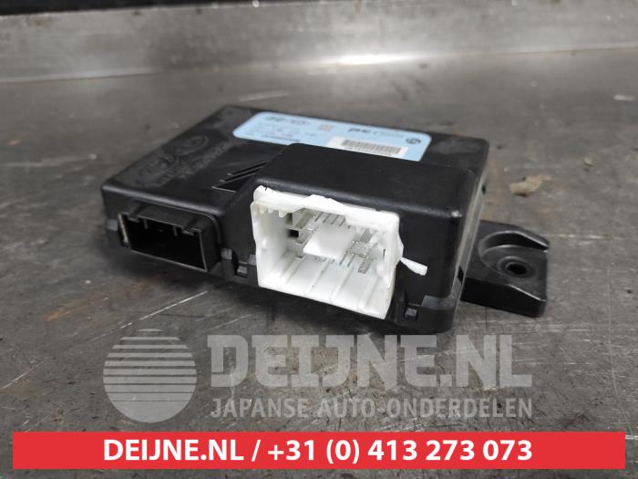 Kia Pro Ceed Module achterklep motor O565493
