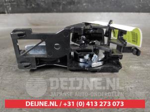 Suzuki Ignis Portiergreep 4Deurs links-voor O565498 foto 2