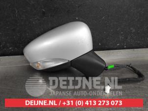 Nissan Micra Buitenspiegel rechts O565538 foto 3
