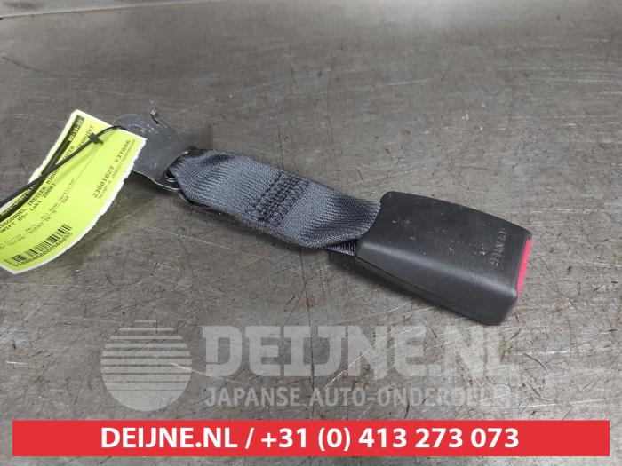 Suzuki Swift Sicherheitsgurt Schließe Mitte hinten O566055