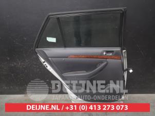 Toyota Avensis Portier 4Deurs links-achter O566131 foto 3