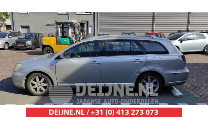 Toyota Avensis Portierruit 4Deurs links-achter O566132