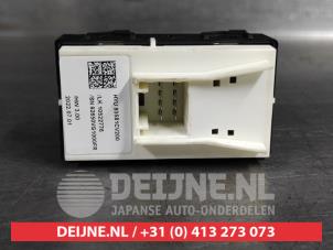 Kia EV6 Electric window switch O566278 photo 2