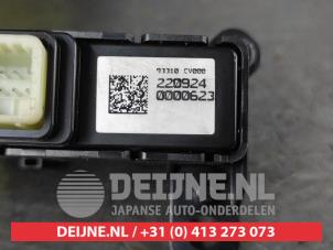 Kia EV6 PDC switch O566299 photo 3
