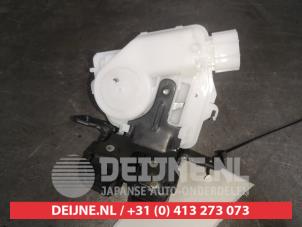Toyota Aygo X Tailgate lock mechanism O566379 photo 2
