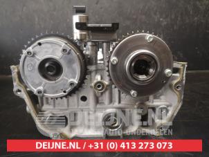 Mazda 2 Cylinder head O566412 photo 3