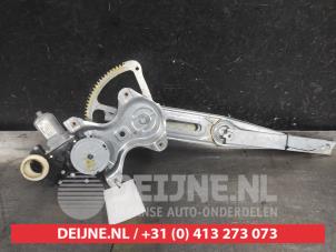 Toyota Auris Ruitmechaniek 4Deurs rechts-voor O566492 foto 2