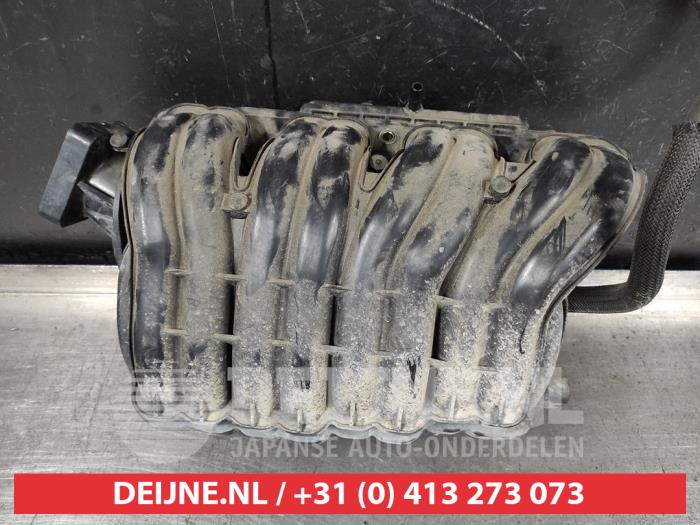 Gebruikte Inlaatspruitstuk Toyota Avensis Wagon (T25/B1E) 2.0 16V VVT-i D4 Prijs op aanvraag aangeboden door V.Deijne Jap.Auto-onderdelen BV