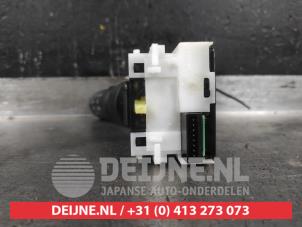 Nissan Qashqai Licht Schakelaar O566647 foto 2
