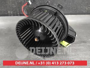 Toyota Aygo X Kachel Ventilatiemotor O566745 foto 2