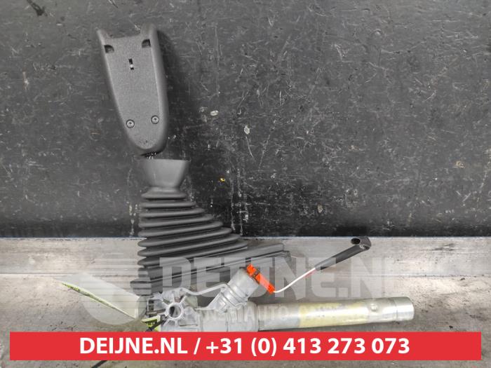 Nissan Qashqai+2 Veiligheidsgordel Insteek links-voor O566908