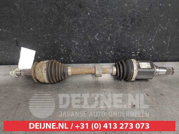 Mazda CX-3 Aandrijfas links-voor O566933