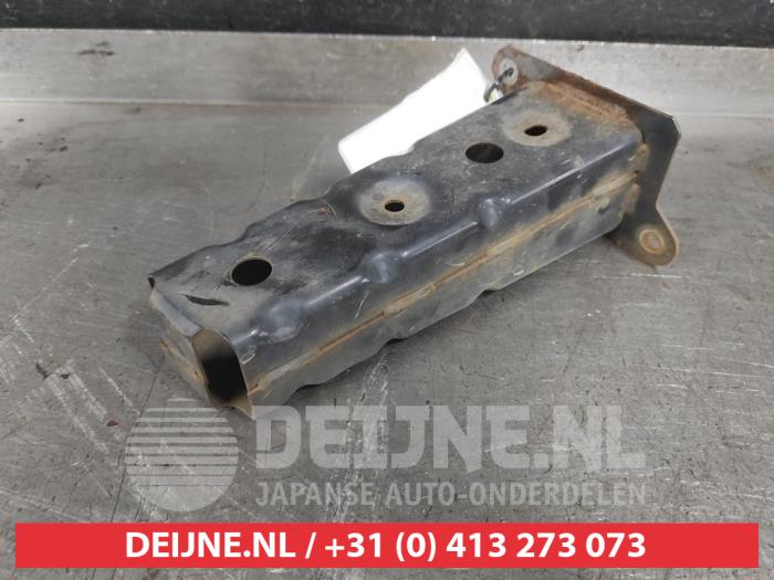 Mazda CX-3 Bumpersteun links-voor O566938